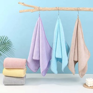 Serviette de toilette de luxe en coton épais ultra doux pour salle de bain, spa, gym, avec logo personnalisé, fournisseur en gros, serviette de toilette en coton rayée - Product Image 5