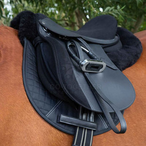 Silla de montar de cuero de caballo de primera calidad para un cómodo monte diario, entrenamiento, uso al aire libre y sesiones ecuestres de larga duración. - Product Image 6