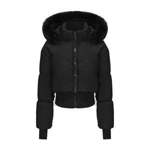 Vestes à bulles pour femmes grande taille de haute qualité, vestes à capuche matelassées, vestes d'hiver à bulles pour femmes, couleur noire avec capuche en fourrure - Product Image 1