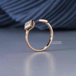 Bague solitaire en or jaune 14 carats avec diamant de laboratoire taille princesse, certifiée luxe, cadeau d'anniversaire ou de mariage pour femme, 0,43 ct total - Product Image 4