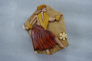 Figura Decorativa de Bulldog Moderna en Madera Natural de Thanh Tung Thinh, en Tonos Rojo Crema, Ecológica, para Decoración de Acuarios - Product Image 4