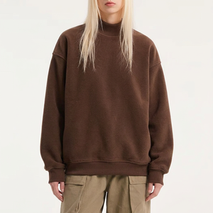 Sweat-shirt personnalisé pour femme à col montant, en molleton brossé doux, avec motif graphique en lettres chenille, coupe ample et texture délavée - Product Image 2