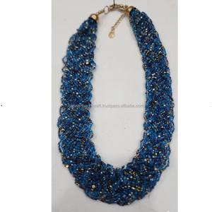 Collar de Resina Artístico - Diseño Moderno Hecho a Mano, Color Personalizable y Alta Calidad para Uso Diario - Product Image 6