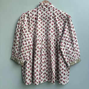 Robe midi ou tunique en coton imprimé à la main avec col en V, manches bouffantes, taille haute et silhouette évasée - Product Image 5