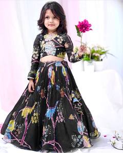 Ensemble Lehenga Choli noir pour enfants avec motif imprimé et dupatta – Tenue ethnique pour filles pour mariage et fêtes - Product Image 1
