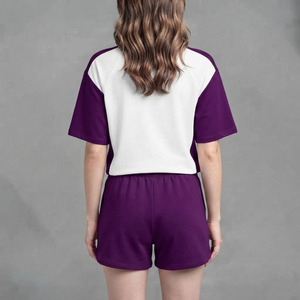 ชุดเซ็ต 2 ชิ้น เสื้อยืดแขนสั้นทรงโอเวอร์ไซส์ 2 สี ผ้าฝ้าย 100% คุณภาพพรีเมียม สำหรับผู้หญิง สไตล์ลำลอง สตรีทแวร์ รับผลิตตามแบบ OEM - Product Image 4