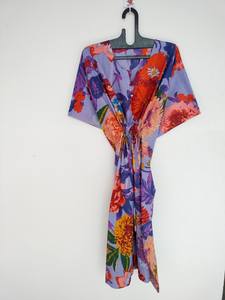 Vestido Kaftan de Algodón Indio Hecho a Mano con Estampado Floral, Ligero, para Playa - Product Image 4