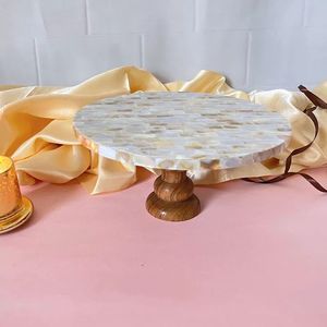 Base Redonda Decorativa para Pastel de Madera con Incrustaciones de Madreperla, Hecha a Mano, Ecológica y No Tóxica por Curio Craft - Product Image 2