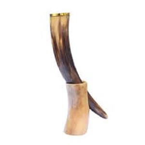 Auténtico Cuerno Vikingo para Beber, Hecho a Mano con Cuerno de Búfalo, Pulido, Natural, Trasuntura Tradicional Nórdica, Recipiente Rústico Medieval para Miel - Product Image 2