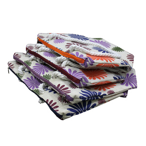 Sac de plage en jute laminé PP avec imprimé floral, poignée en corde torsadée, poche intérieure suspendue et fermeture éclair supérieure - Product Image 5