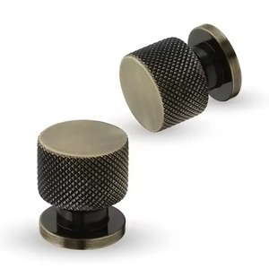 Pomos de Puerta Metálicos Clásicos, Manijas Resistentes para Puertas Interiores y Exteriores, Herrajes Decorativos - Product Image 4