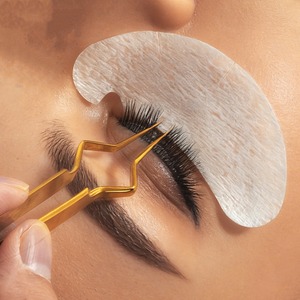 Pinzas para Extensión de Pestañas con Punta de Fibra de Acero Inoxidable Chapadas en Oro, Herramientas para Pestañas de Marca Privada Personalizadas para Uso Profesional - Product Image 6