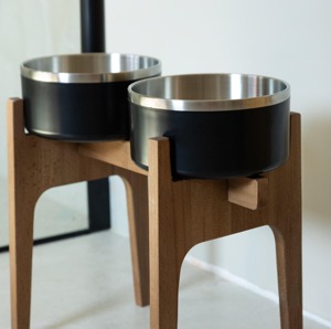 Comedero de madera de lujo para perros, diseño moderno para uso en interiores, soporte elevado ajustable para cachorros y perros adultos. - Product Image 6