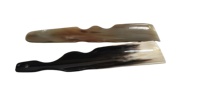 Chausse-pied en corne naturelle véritable de qualité supérieure, artisanal, ergonomique, à long manche incurvé, écologique, durable, poli et lisse, style Viking