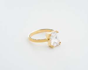 แหวนมอสซาไนต์ทรงเจ้าหญิง เงินแท้ 925 ชุบทอง 14K เวอร์เมล ทรงสี่เหลี่ยม เรียบหรู แหวนมอสซาไนต์แบบมินิมอล เครื่องประดับอัญมณีชั้นดี - Product Image 2