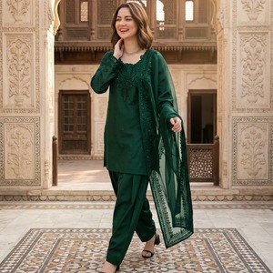 Costume Salwar traditionnel vert pour femmes, longueur cheville, avec dupatta brodée, coupe régulière, style Inde Pakistan, en coton, pour usage quotidien - Product Image 2