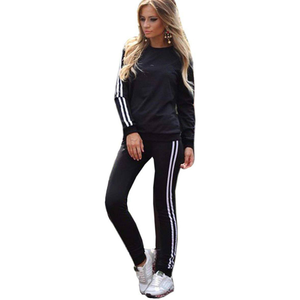 Ensemble de survêtement décontracté 2 pièces pour femme Shaheen Fit à capuche, uni, style streetwear, léger, doux et extensible pour l'entraînement - Product Image 4