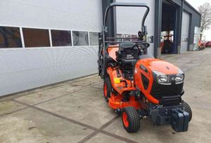 เครื่องตัดหญ้าแบบนั่งขับ Kubota G231HD รุ่นเคลือบเงาพิเศษ ขับเคลื่อนด้วยตัวเอง ในราคาที่ประหยัดกว่า - Product Image 6