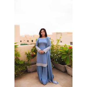 Salwar Kameez de Algodón de Diseño para Fiesta, Top-Plazzo y Dupatta con Bordado - Product Image 3