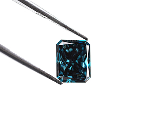 Diamante de Laboratorio CVD Suelto, Corte Radiante, Azul Intenso Fantasía, 1.90 Ct, Claridad VVS-VS, Certificado IGI, OM GEMS - Product Image 4