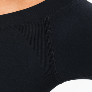 Haut court noir extensible sans coutures à épaules dénudées et manches longues pour femme, idéal pour la gym, le yoga, l'entraînement, le fitness et les tenues athleisure - Product Image 6