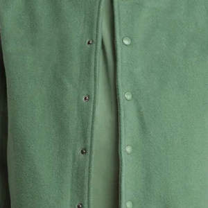 Veste universitaire classique pour homme, veste de baseball personnalisée avec lettres brodées, boutons-pression, streetwear tendance, vêtement d'extérieur pour l'hiver - Product Image 4
