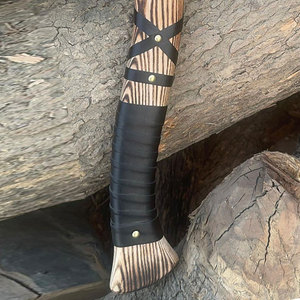 Hacha Vikinga Hecha a Mano con Cabeza de Acero Grabada, Mango de Madera, Empuñadura Envuelta en Cuero, Inspiración Nórdica, Decoración para Exteriores, Regalo - Product Image 5