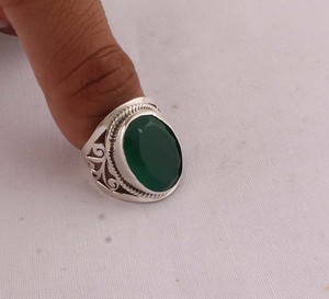 Bague classique en argent sterling 925 avec onyx vert naturel serti clos, pour femme, bijoux fins faits à la main, idéale pour mariage et soirée - Product Image 2