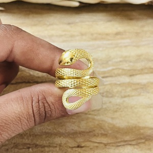 Anillos de Serpiente de Diseño Único, Joyería Gótica de Latón para Mujer, Chapado en Oro de 18k, Anillo Enrollado con Diseño Animal, Elegante, para Boda, Venta al por Mayor/OEM/ODM - Product Image 6