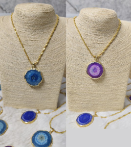 Vente chaude de haute qualité de qualité supérieure solaire Quartz cristal pendentif haut tendance bijoux de mode placage doré Agate naturelle - Product Image 5