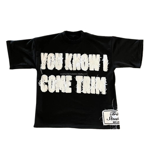 เสื้อยืดคอกลมแขนสั้นผู้ชายผ้าฝ้าย 100% แห้งเร็ว พิมพ์ลายปักแบบดิสเทรส พร้อมแพทช์สั่งทำ สไตล์สตรีทแวร์ - Product Image 1