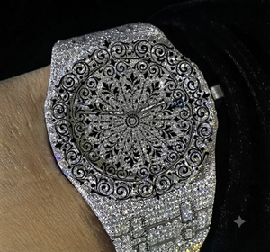 AMBER JEWELS Luxury Vintage Unisex Quartz Watch 46mm White/Yellow Gold Case Sapphire Crystal Diamond Encrusted Analog Dial - Product Image 2