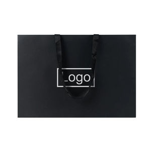 Bolsas de Compra de Papel Kraft Blancas y Negras Clásicas con Logotipo Personalizado, Asas Retorcidas, Laminación Doble Cara, Ecológicas y Ligeras - Product Image 2