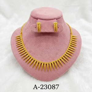 MOLL JEWELLERS ชุดเครื่องประดับสร้อยคอและต่างหูรูปดอกไม้ชุบทอง 24K ขนาด 0.3 มม. ประดับเพชรซิร์คอน สำหรับผู้หญิง เหมาะสำหรับงานหมั้น งานแต่งงาน ของขวัญ - Product Image 2