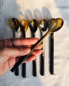 Ensemble de couverts en corne polie faits à la main, de qualité supérieure, dernier modèle de luxe, avec cuillère et fourchette, à prix abordable - Product Image 3