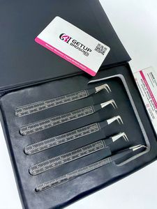 Pince à épiler GETUP BROSONS IMPEX en acier inoxydable à pointe lisse, revêtement noir, 90 Boot/Long 45, isolation argentée - Product Image 1