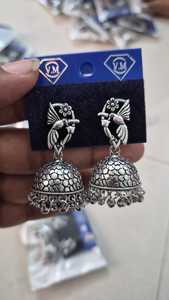 Pendientes de Plata Antigua con Diseño de Colibrí y Flor, Estilo Étnico Vintage, Tipo Jhumka con Campana para Mujer - Product Image 3