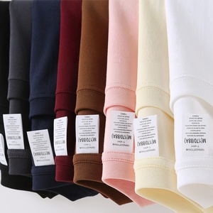 T-shirts unisexes à épaules tombantes en coton 100% 220g, personnalisables avec logo OEM, impression de design personnalisé, motif lettres - Product Image 4