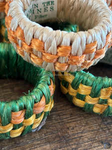 Servilleteros artísticos diseñados para mesas formales, cenas festivas, reuniones familiares y presentaciones especiales. - Product Image 3