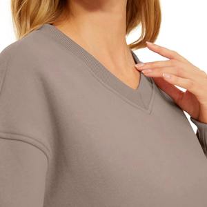 เสื้อสเวตเชิ้ตผ้าฟลีซคอวีทรงหลวมแขนยาวน้ำหนักเบาแบบมีฮู้ด สกรีนโลโก้ด้านหน้า ผลิตตามแบบ OEM สำหรับผู้หญิง ผ้าฝ้าย 100% - Product Image 2