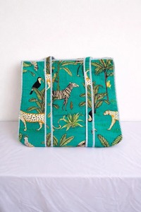 Sac fourre-tout tendance en tissu de coton matelassé, fait main, écologique, réutilisable, pour le shopping, durable, pour tous les jours, idéal comme cadeau - Product Image 2