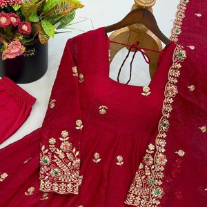 <b>Red</b> Embroidered Anarkali Suit <b>Silk</b> Dupatta Set Women Ethnic Wedding Party Outfit India Pakistan - Product Image 5