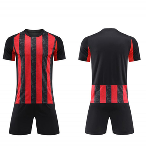 Conjunto de Uniforme de Fútbol Sublimado Personalizado 2026 para Hombre, 100% Poliéster Transpirable, Manga Corta, Secado Rápido, para Verano - Product Image 2
