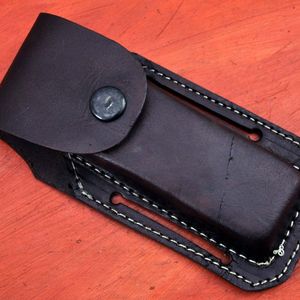 Navaja Plegable de Acero de Damasco con Hoja de Punta Caída, Mango Negro y Apertura con Perilla para el Pulgar - Product Image 5