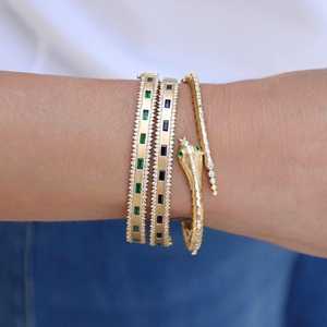 Pulseras Apilables de Serpiente Minimalistas con Ojo de Esmeralda y Diamantes de Laboratorio en Oro Sólido de 14K y 18K Personalizadas - Product Image 4