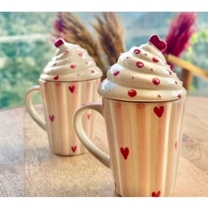 Offre Spéciale : Tasses Décoratives en Céramique Faite Main, Style Poterie, Vaisselle pour Café, Thé et Boissons Quotidiennes – En Vente - Product Image 3