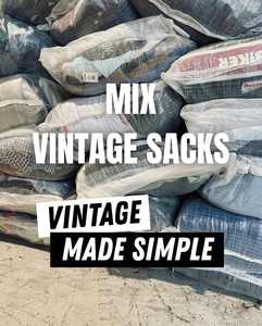 Chaqueta Deportiva Vintage de Marca |   Artículos de Segunda Mano Vintage de EE. UU./Reino Unido/UE |   Ropa de verano unisex de segunda mano - Product Image 1