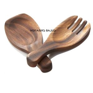 Mains à salade en bois d'acacia artisanales Serveurs à griffes en bois écologiques pour lancer et servir des salades, des fruits et des pâtes - Product Image 1