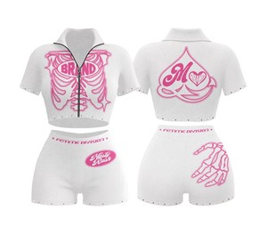 Ensemble 2 pièces décontracté pour femme, imprimé squelette noir et rose, avec haut sans manches et short longueur cheville, 100 % coton respirant et séchage rapide - Product Image 1