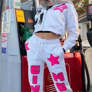 Ensemble de survêtement Y2K Premium pour femme 2026 – Hoodie court zippé et pantalon de jogging imprimé étoiles blanc et rose fluo – Tenue streetwear HD - Product Image 2